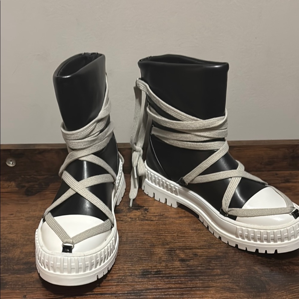 Liliana Stylish Black and White Women's Boots